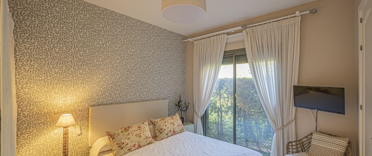 Resale - apartment - Estepona - Atalaya