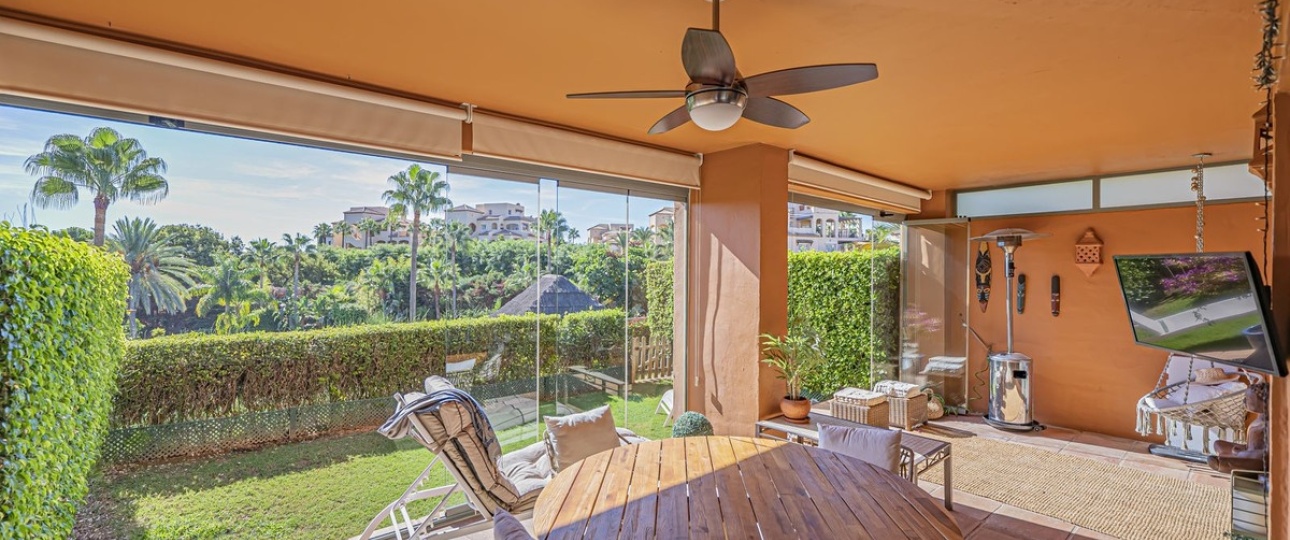 Resale - apartment - Estepona - Atalaya