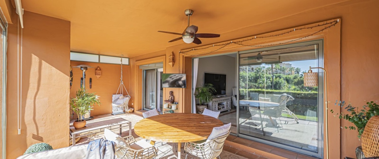 Resale - apartment - Estepona - Atalaya