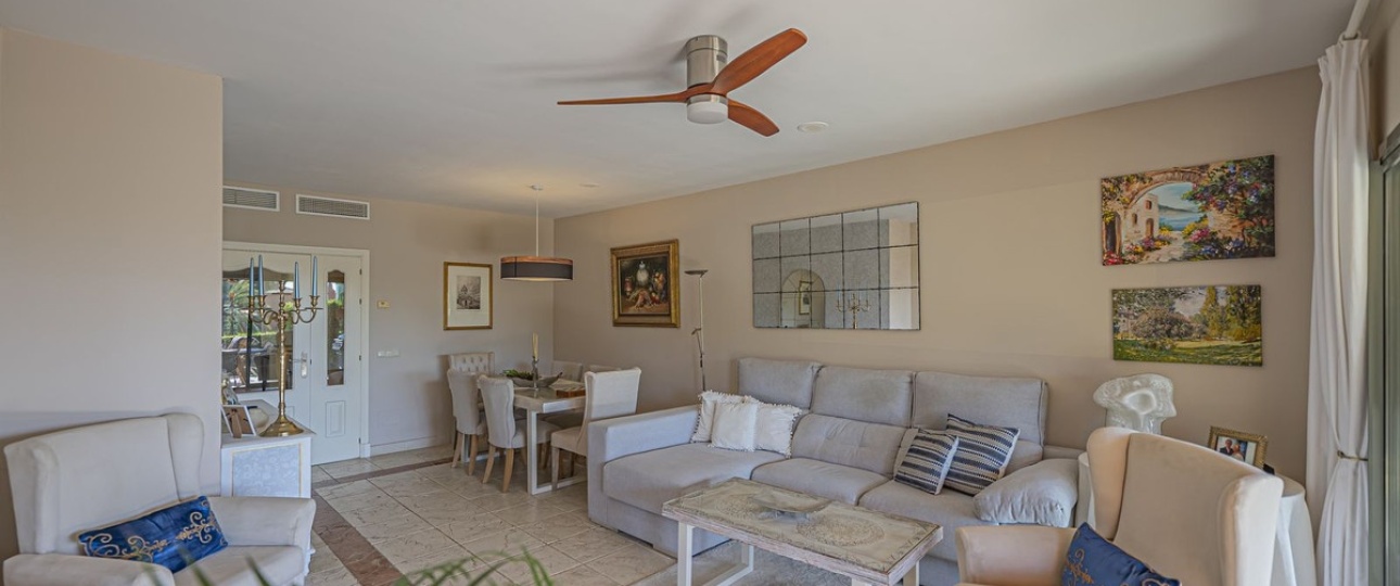 Resale - apartment - Estepona - Atalaya