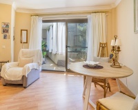Resale - apartment - Estepona - Atalaya