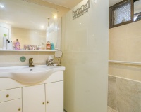 Resale - apartment - Estepona - Atalaya