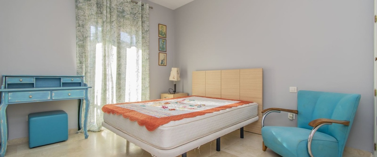 Resale - apartment - Estepona - Atalaya
