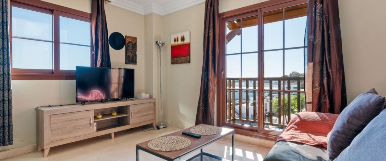 Resale - apartment - Estepona - Atalaya