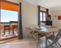 Resale - apartment - Estepona - Atalaya