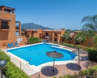Resale - apartment - Estepona - Atalaya