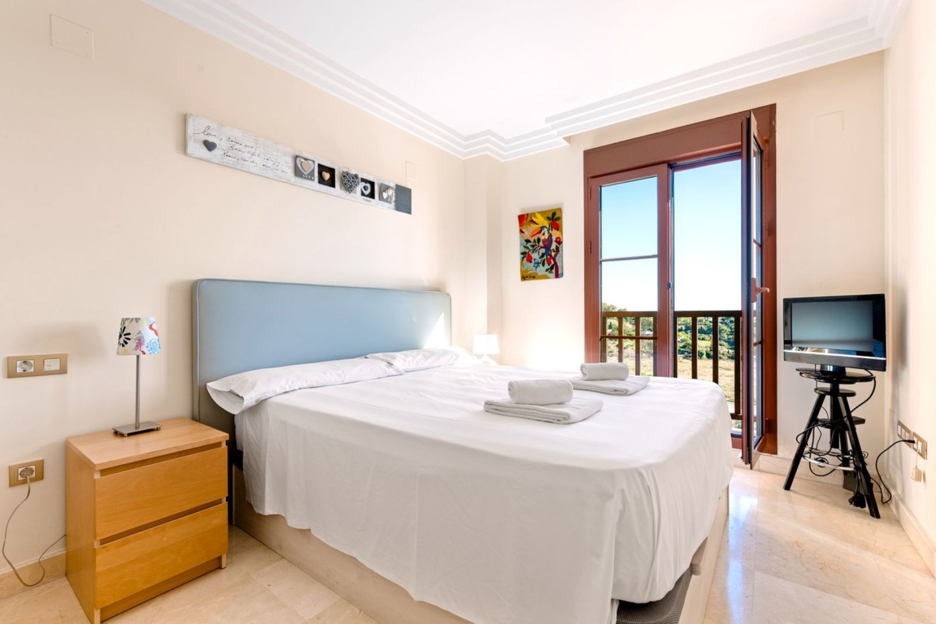 Resale - apartment - Estepona - Atalaya