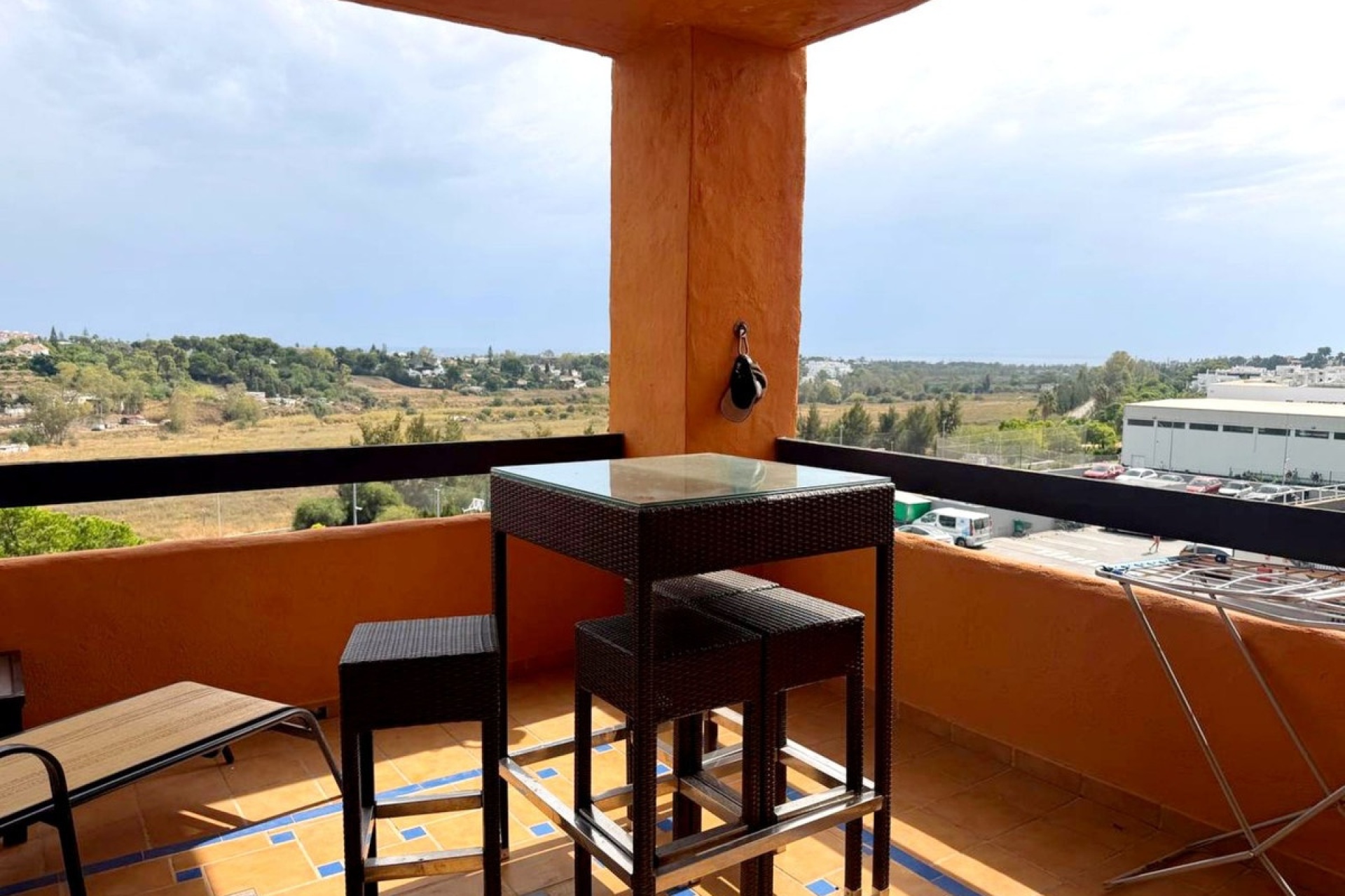 Resale - apartment - Estepona - Atalaya