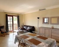 Resale - apartment - Estepona - Atalaya