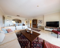 Resale - apartment - Estepona - Atalaya