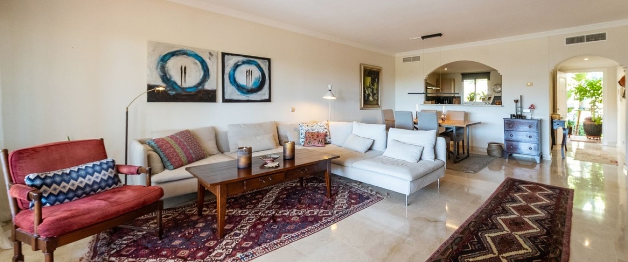 Resale - apartment - Estepona - Atalaya