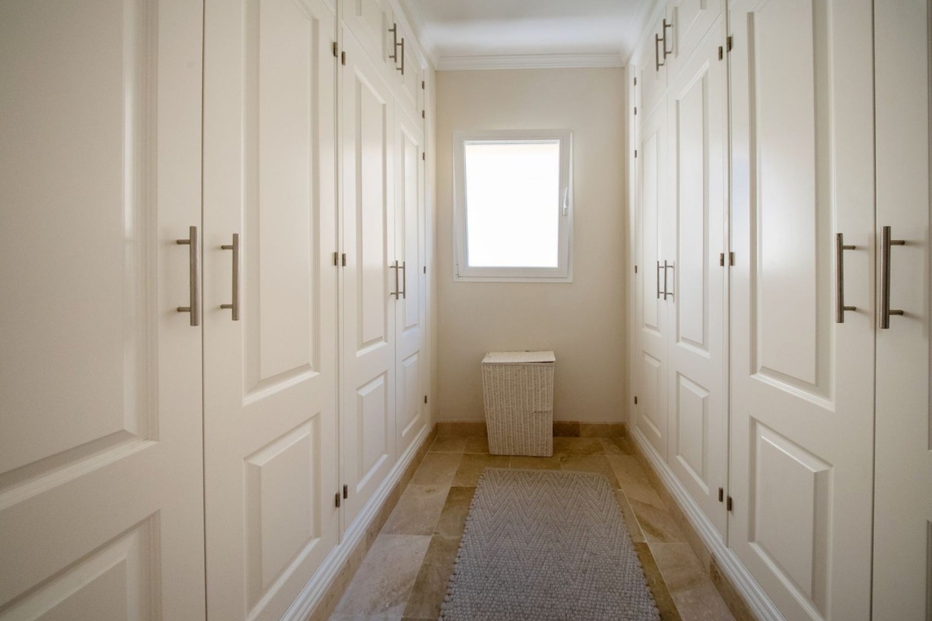 Resale - apartment - Estepona - Atalaya