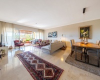 Resale - apartment - Estepona - Atalaya