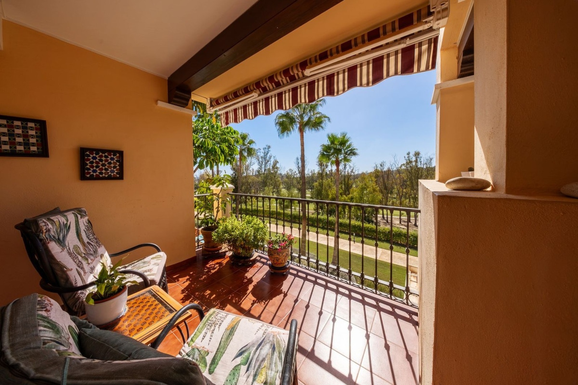 Resale - apartment - Estepona - Atalaya