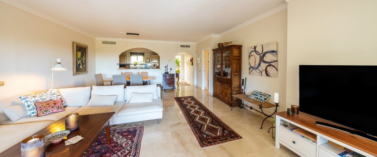 Resale - apartment - Estepona - Atalaya