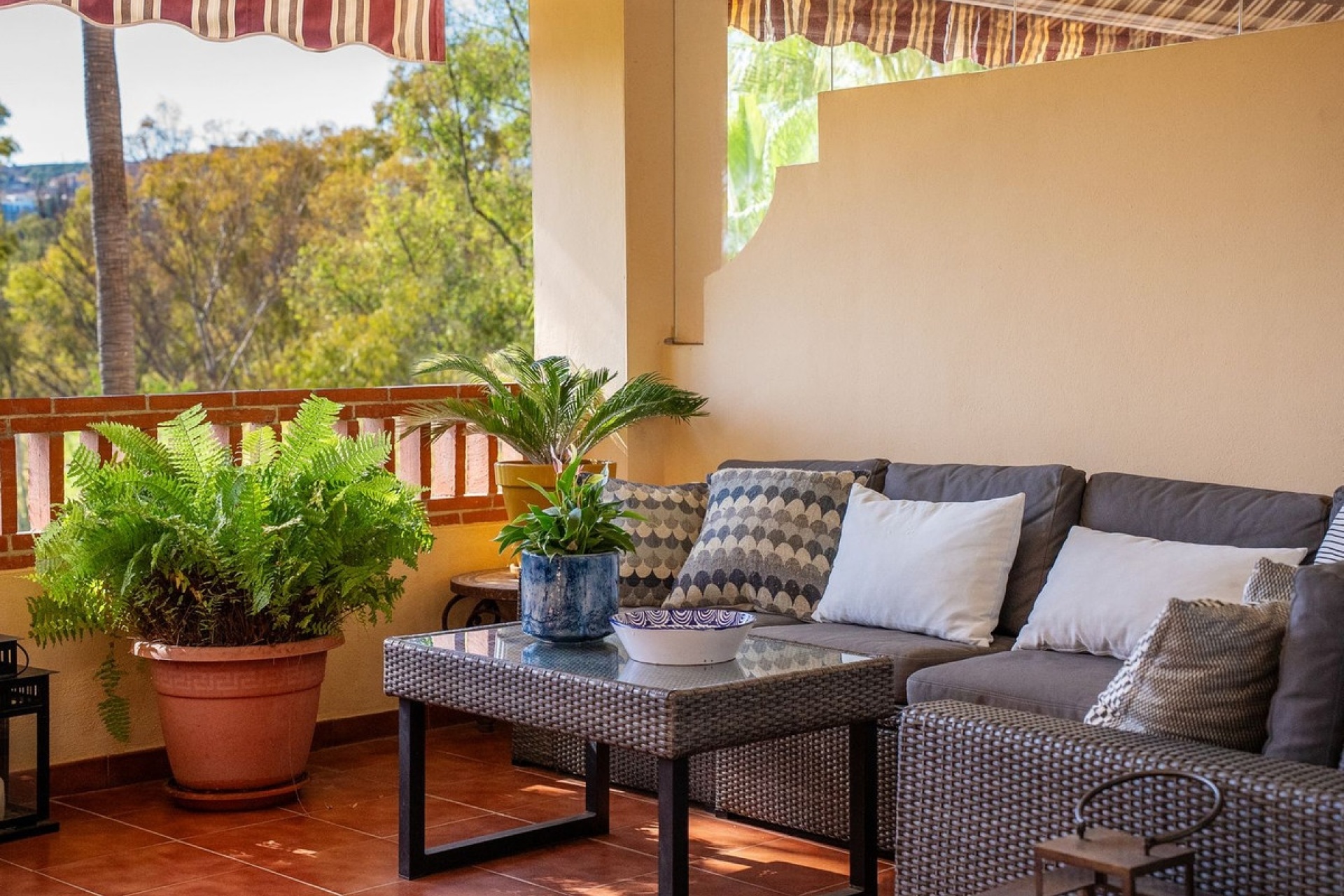 Resale - apartment - Estepona - Atalaya