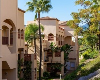 Resale - apartment - Estepona - Atalaya