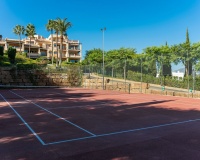 Resale - apartment - Estepona - Atalaya