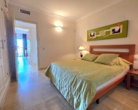 Resale - apartment - Estepona - Atalaya