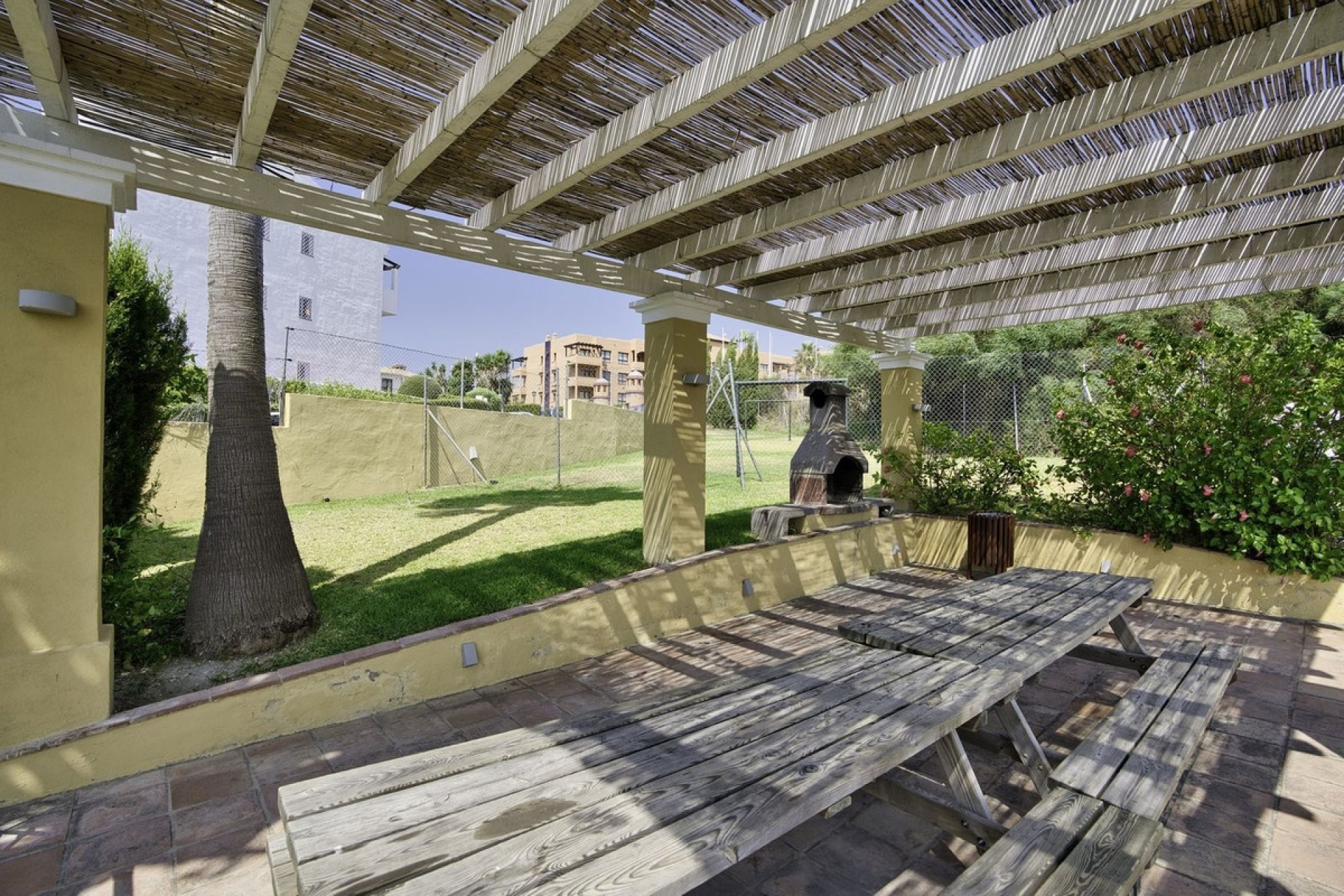 Resale - apartment - Estepona - Bel Air