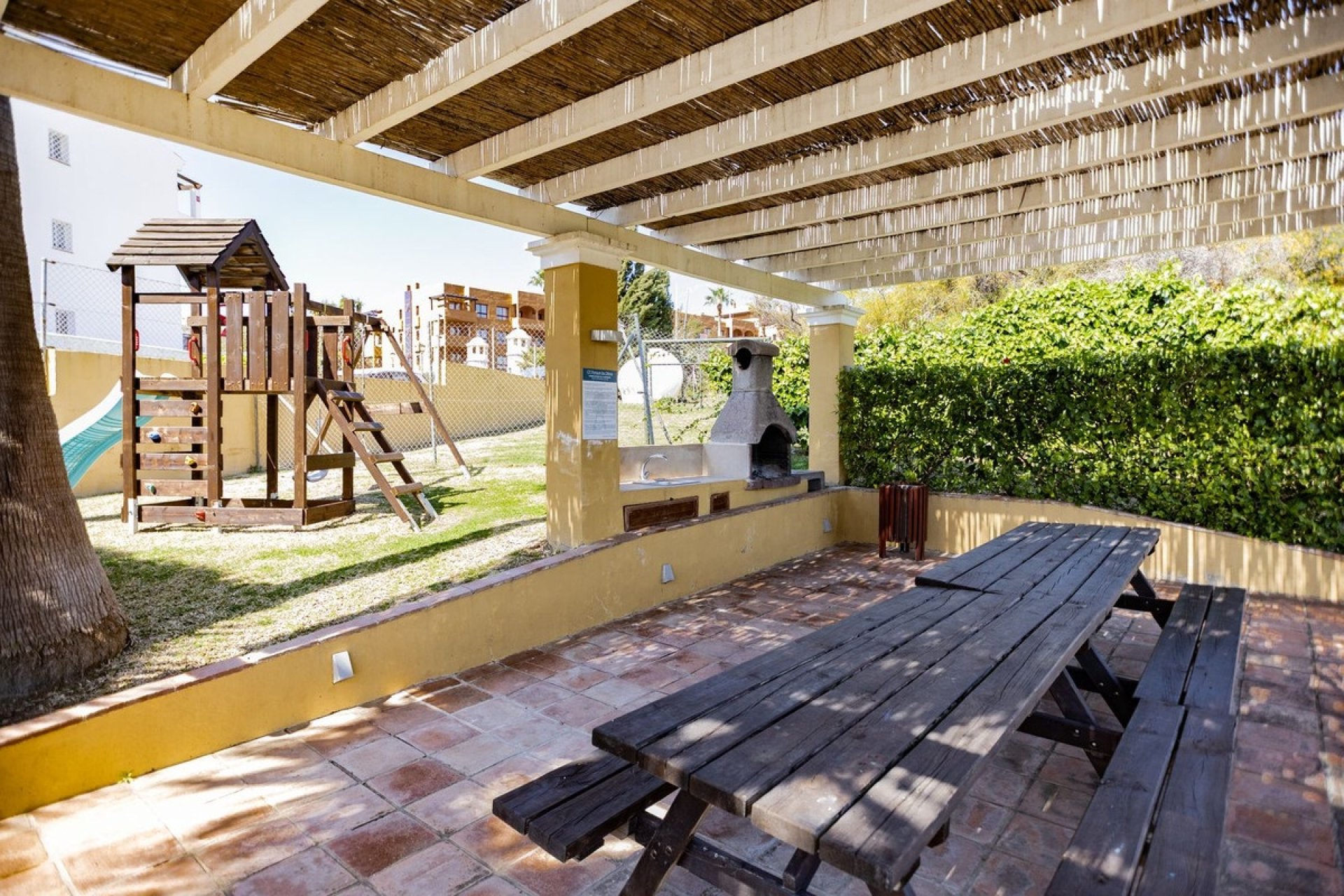 Resale - apartment - Estepona - Bel Air
