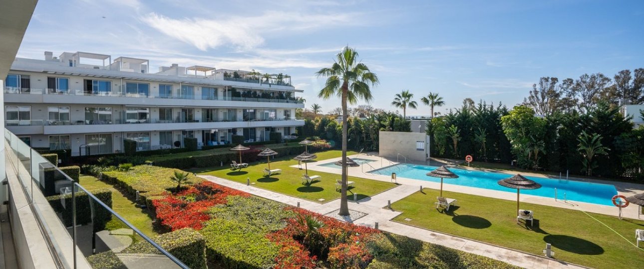Resale - apartment - Estepona - Bel Air