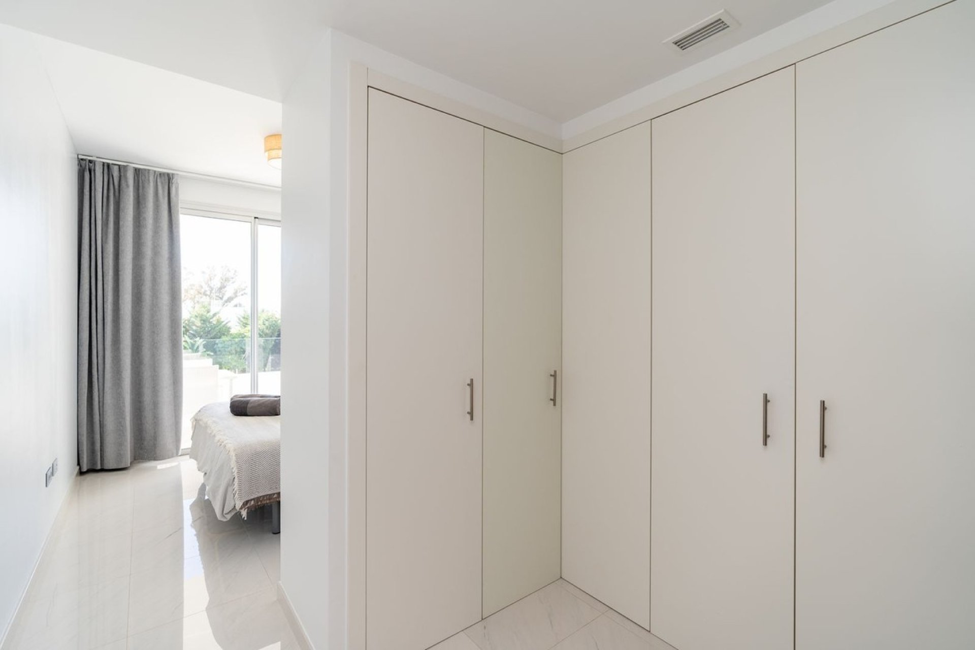 Resale - apartment - Estepona - Bel Air