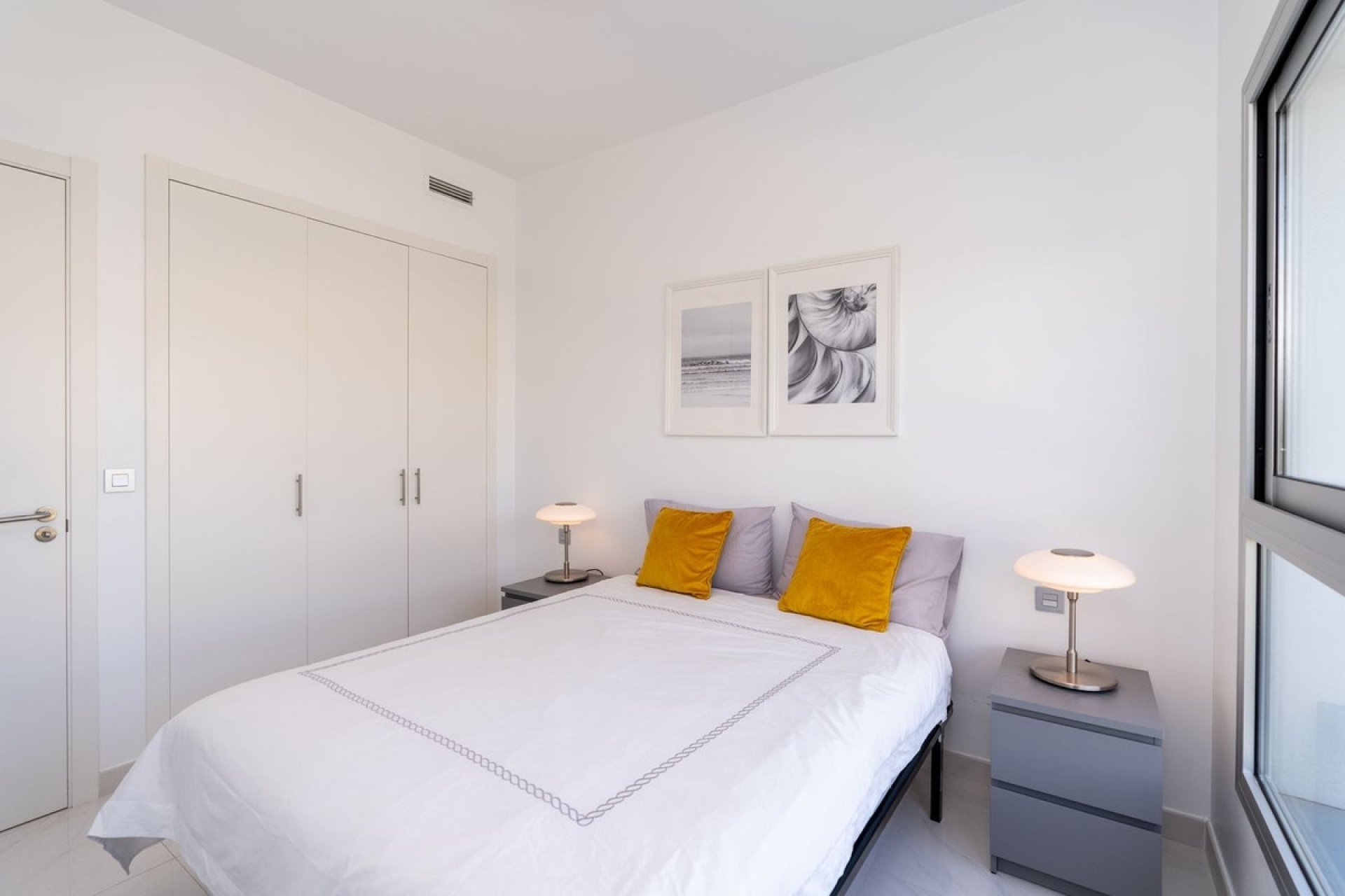 Resale - apartment - Estepona - Bel Air