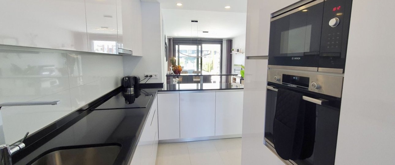 Resale - apartment - Estepona - Bel Air