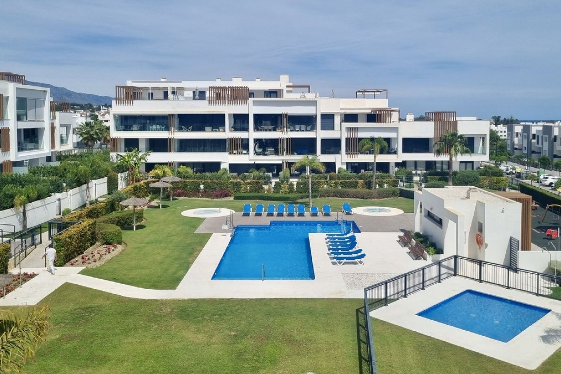 Resale - apartment - Estepona - Bel Air