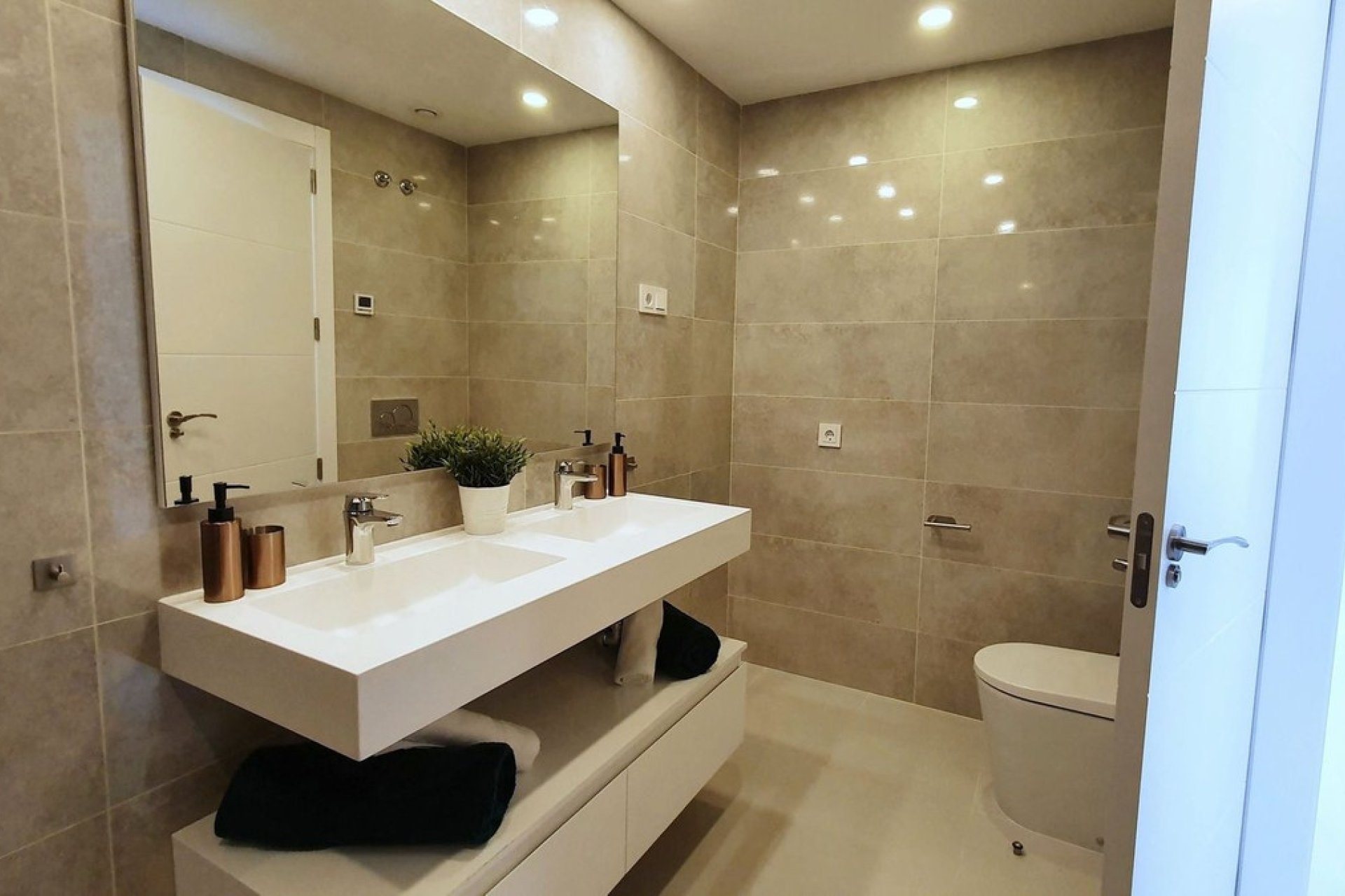 Resale - apartment - Estepona - Bel Air