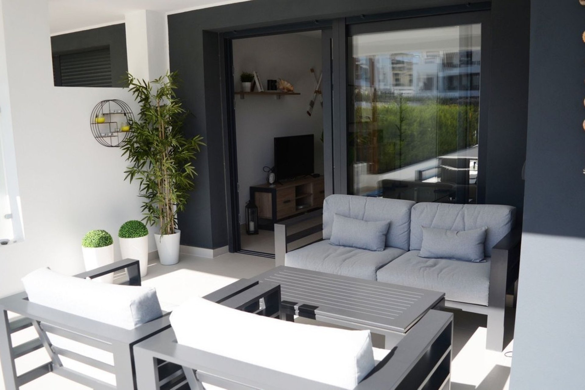 Resale - apartment - Estepona - Bel Air
