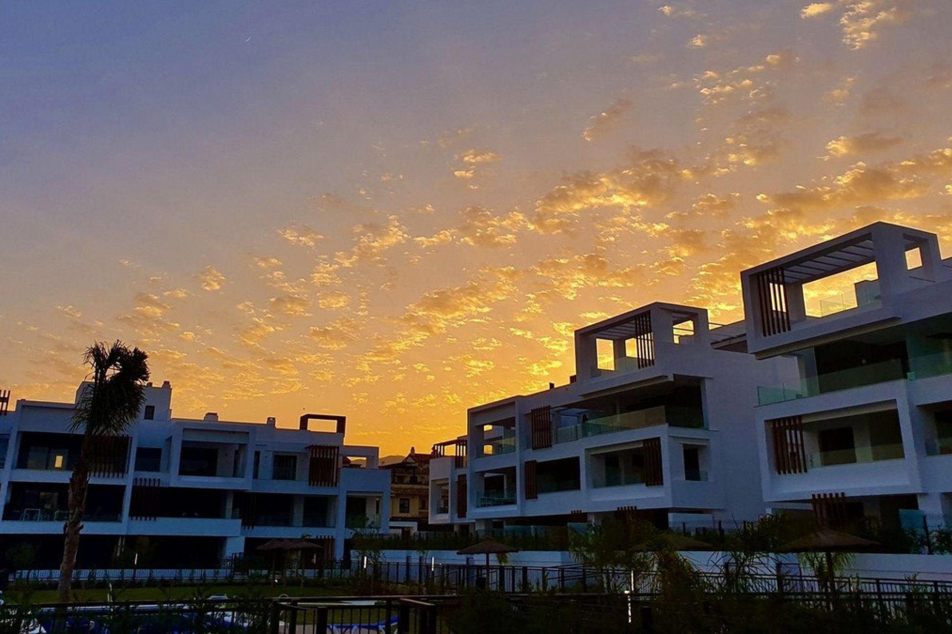 Resale - apartment - Estepona - Bel Air