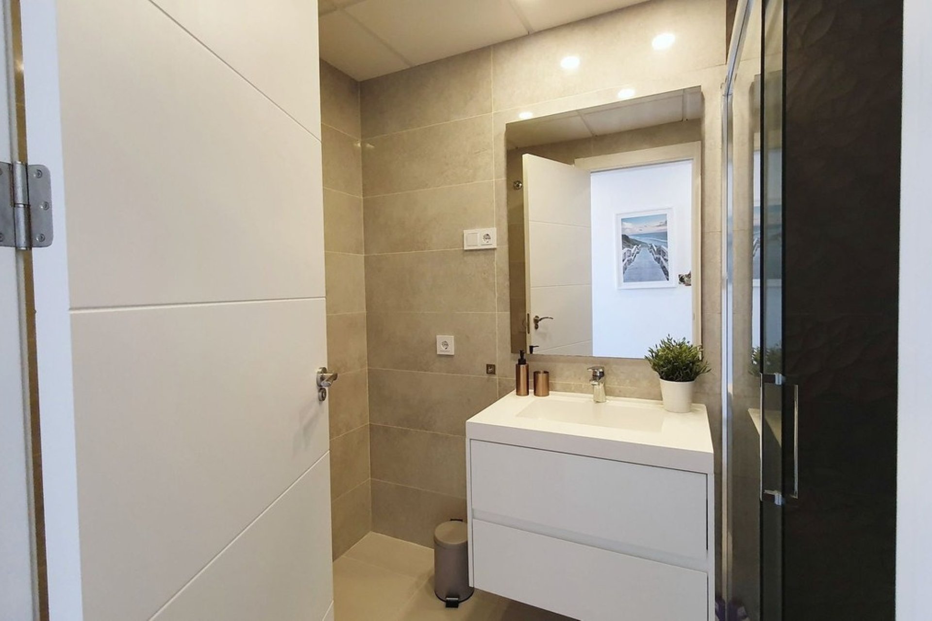Resale - apartment - Estepona - Bel Air