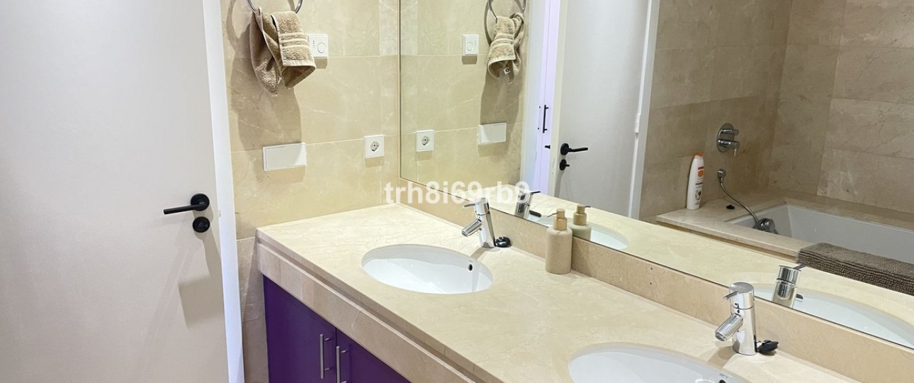 Resale - apartment - Estepona - Bel Air