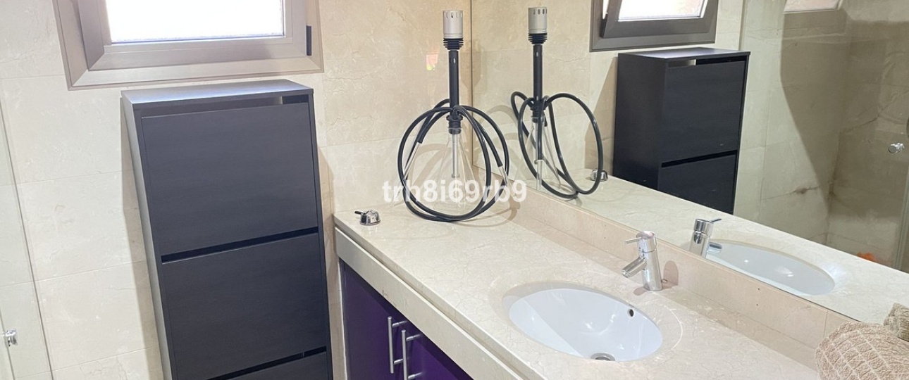 Resale - apartment - Estepona - Bel Air