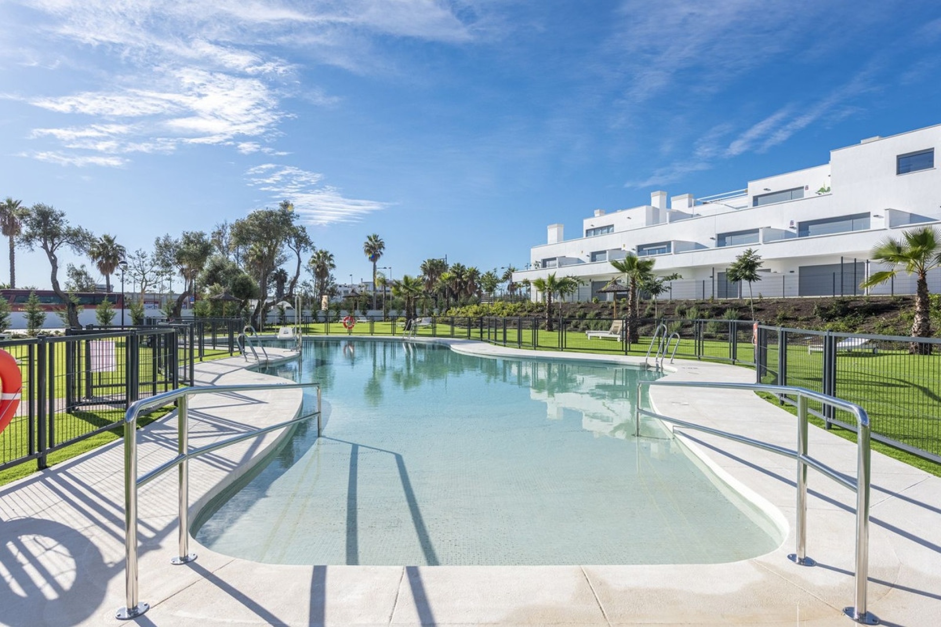 Resale - apartment - Estepona - Bel Air