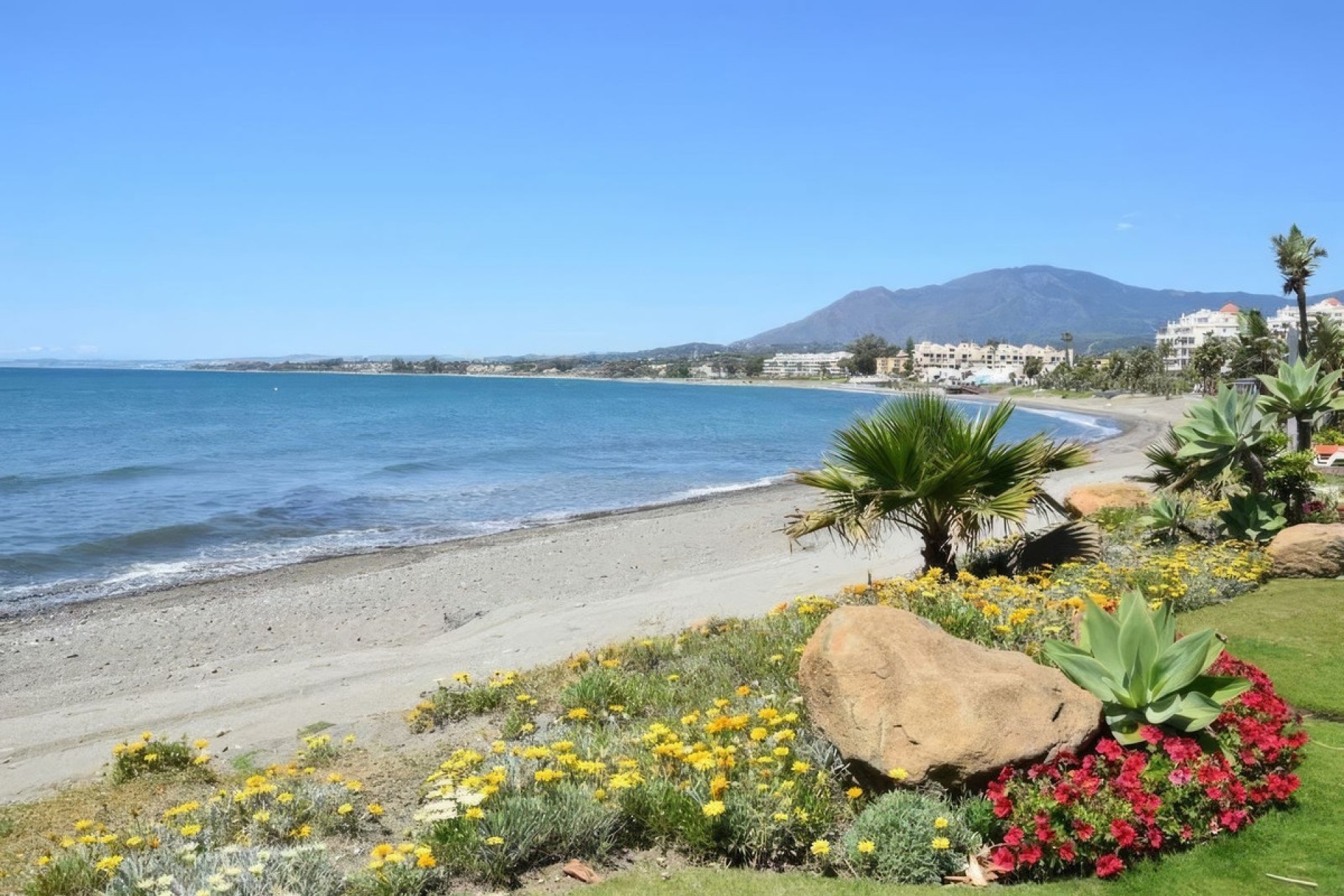 Resale - apartment - Estepona - Bel Air