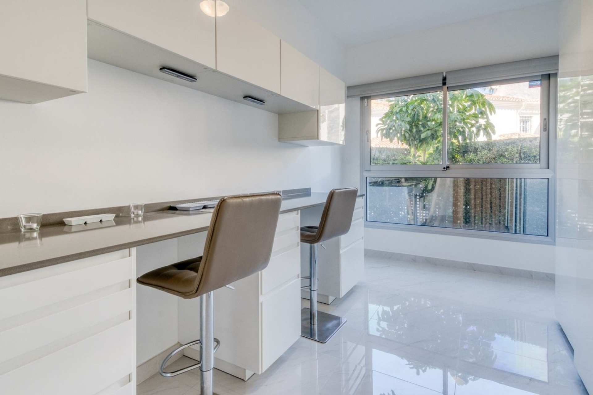 Resale - apartment - Estepona - Bel Air