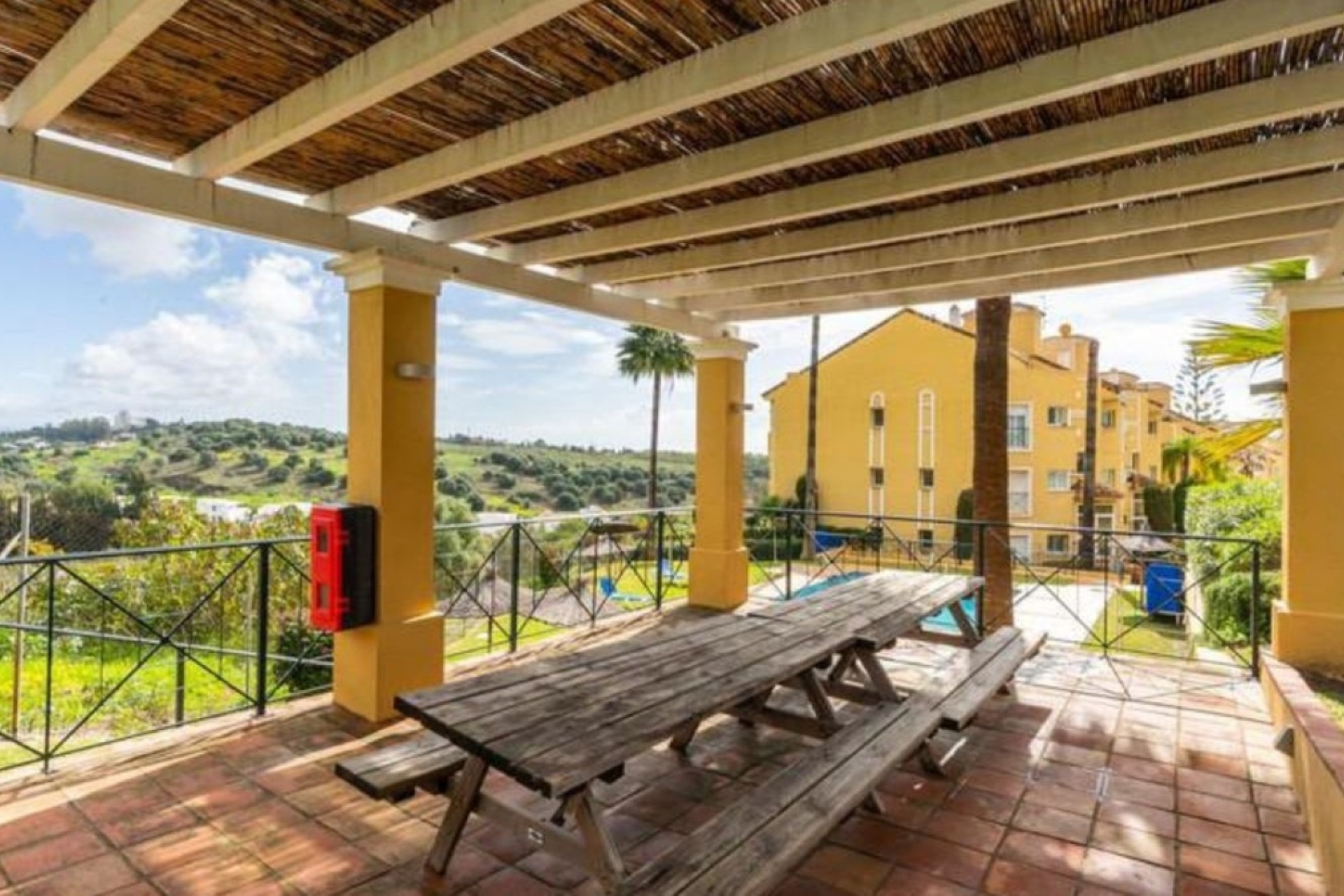 Resale - apartment - Estepona - Bel Air