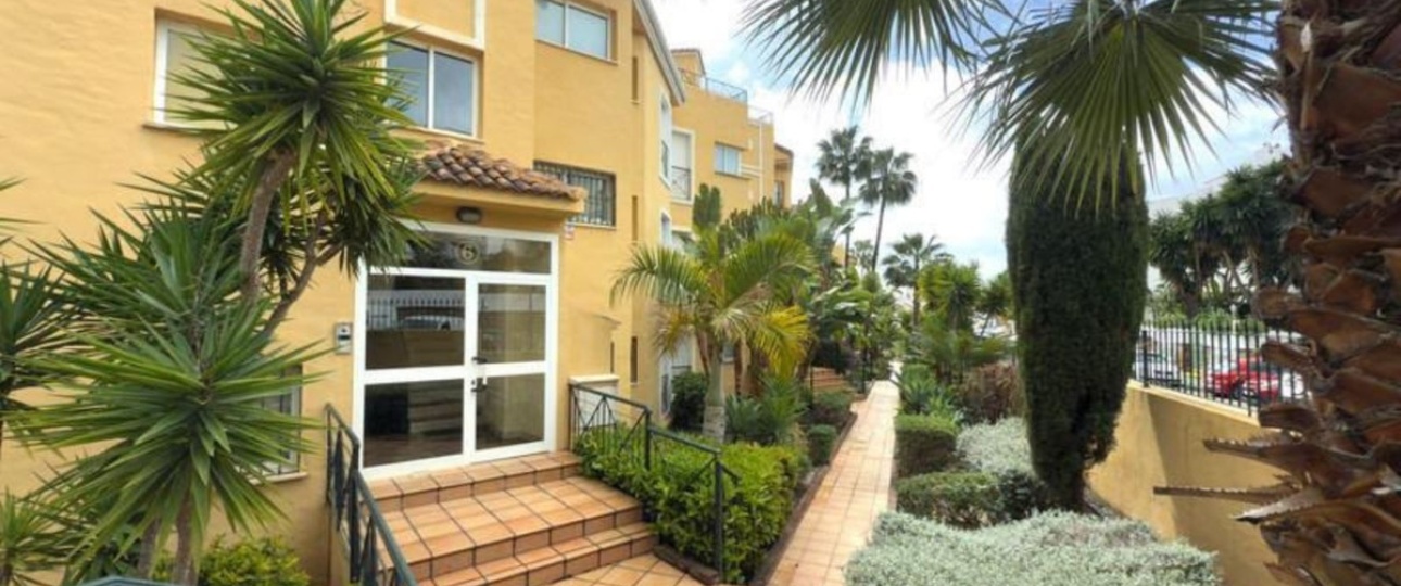 Resale - apartment - Estepona - Bel Air