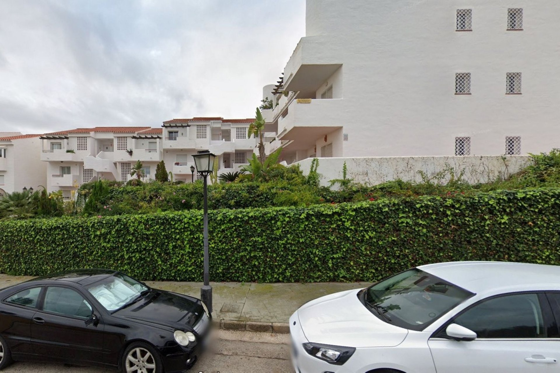 Resale - apartment - Estepona - Bel Air