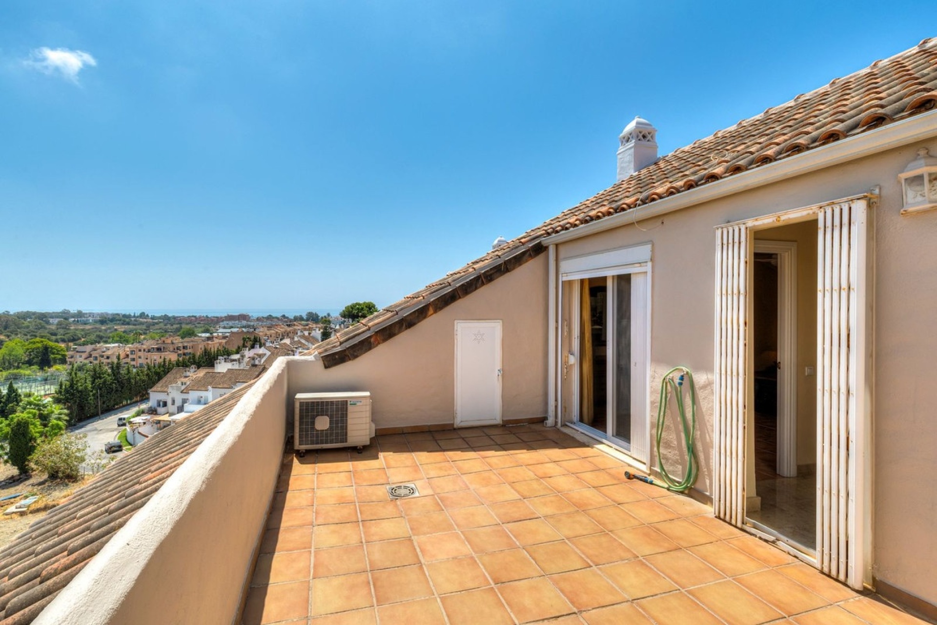 Resale - apartment - Estepona - Bel Air