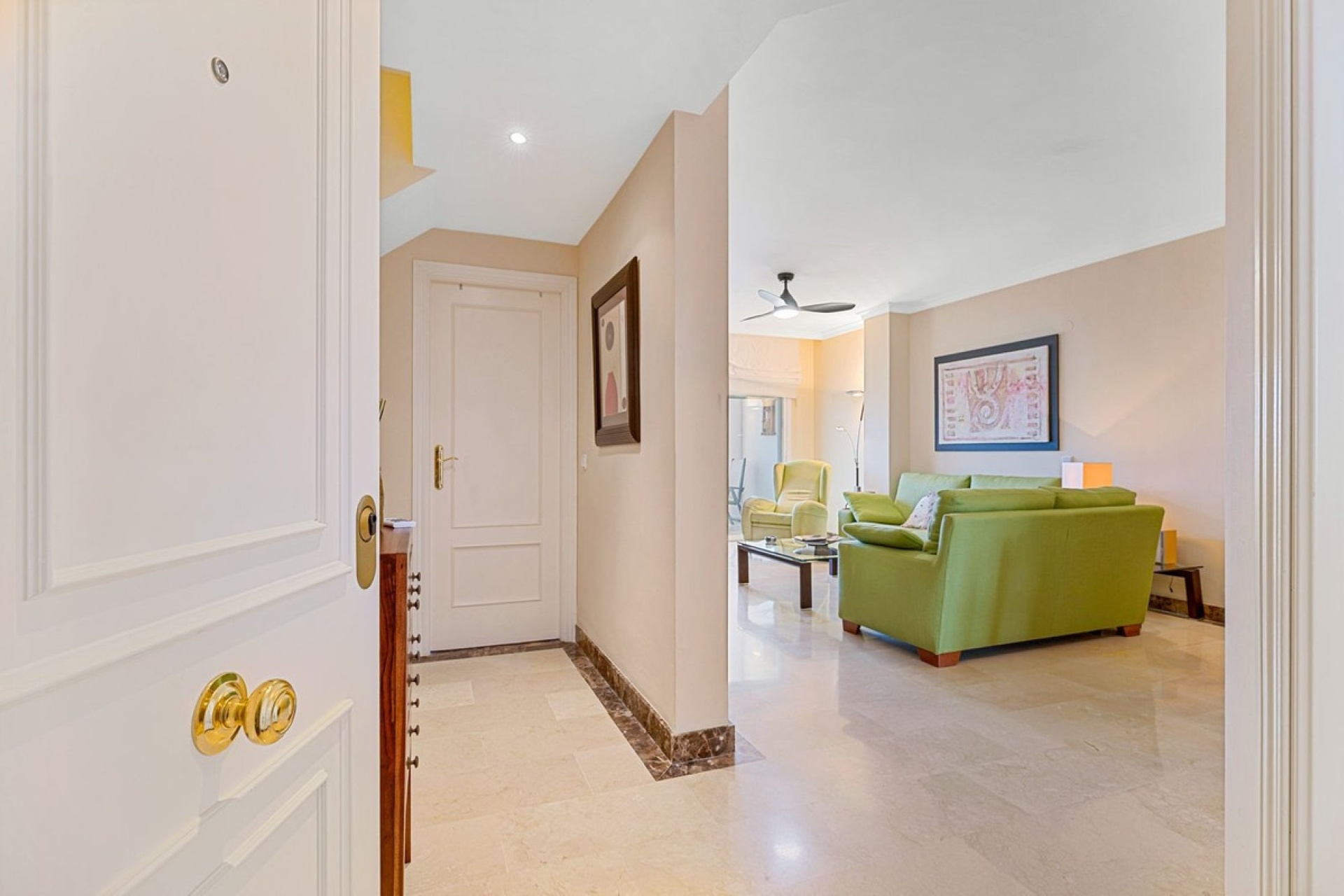 Resale - apartment - Estepona - Bel Air