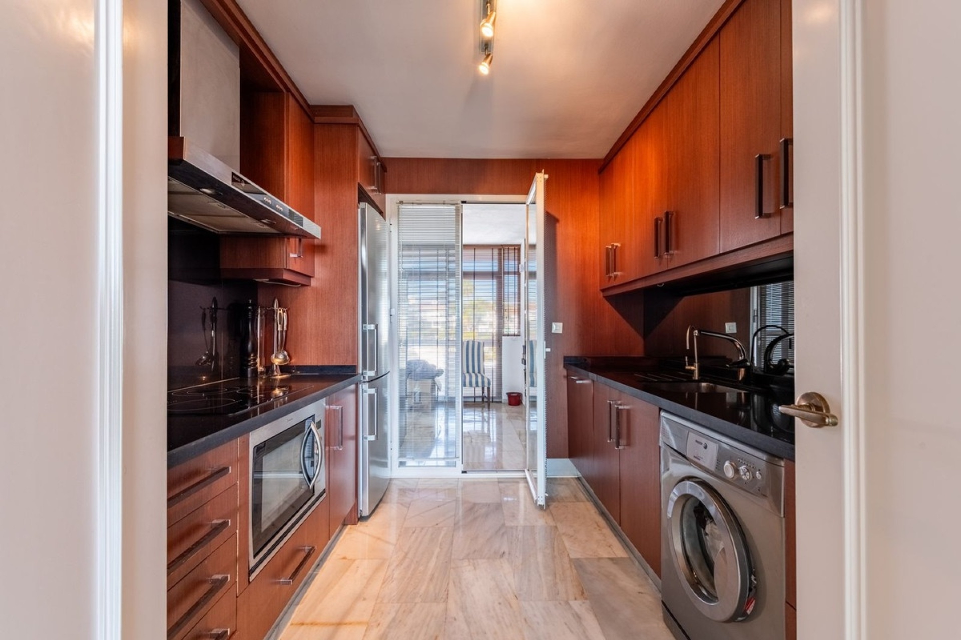 Resale - apartment - Estepona - Bel Air