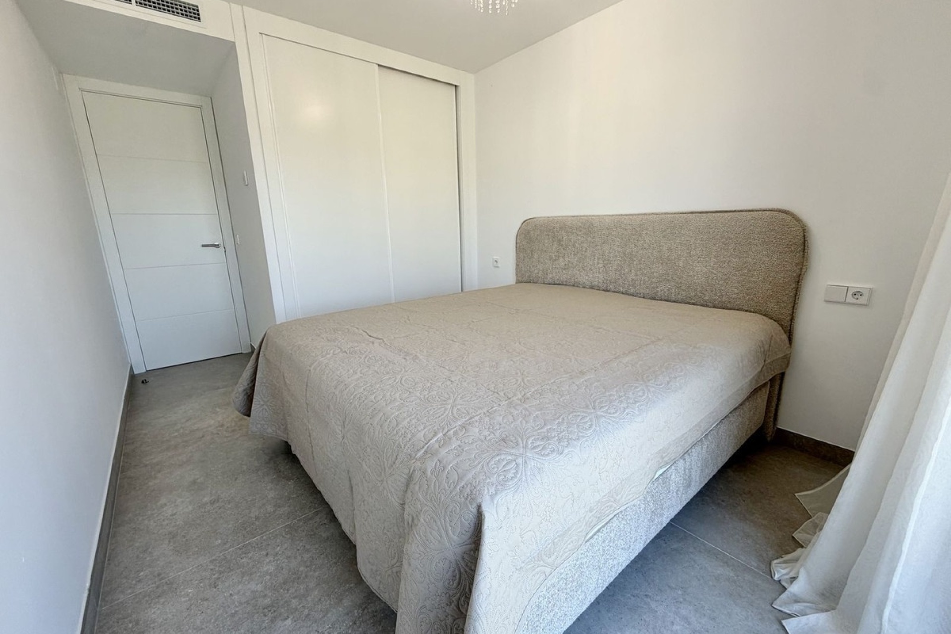 Resale - apartment - Estepona - Bel Air