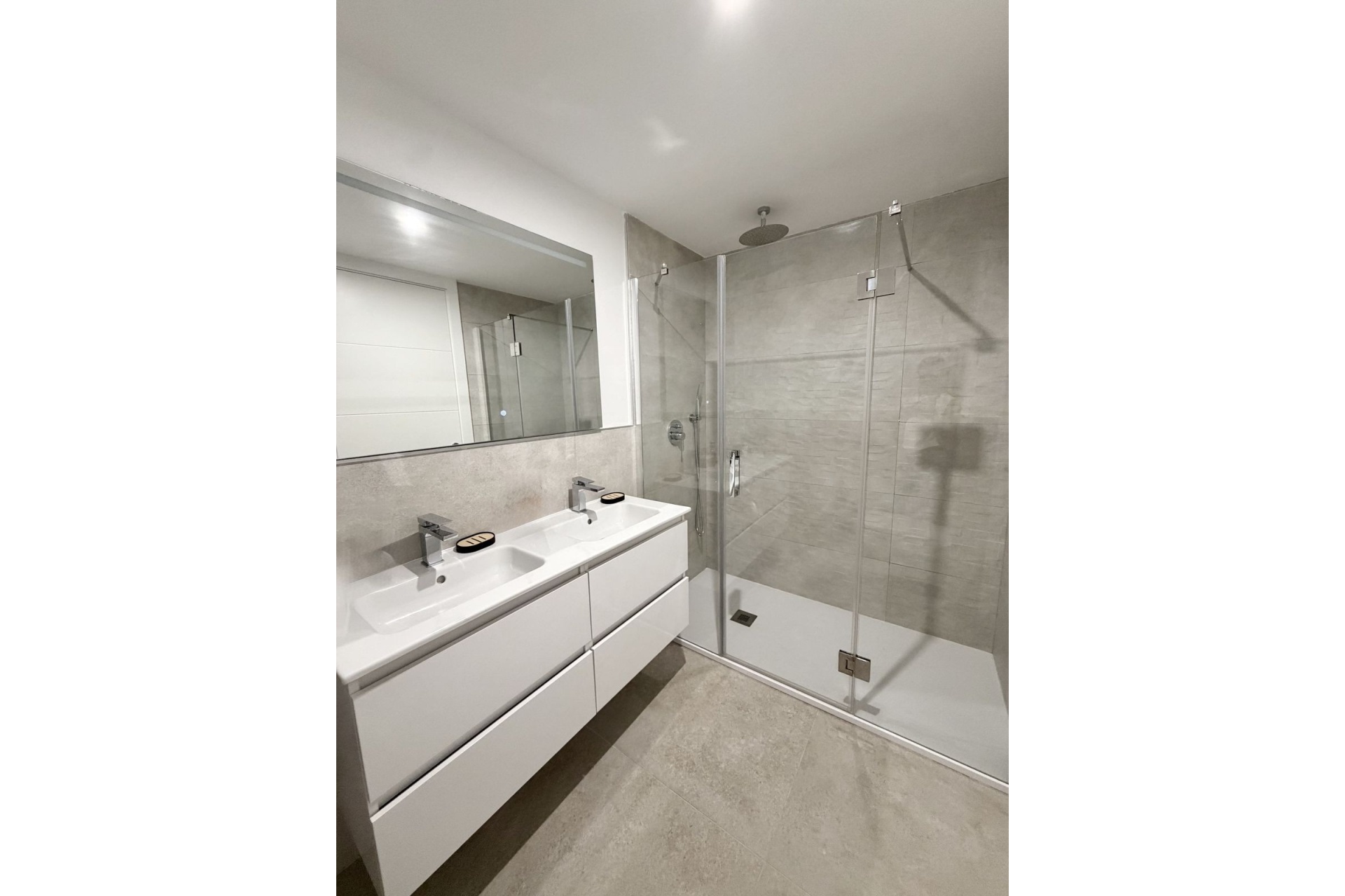 Resale - apartment - Estepona - Bel Air