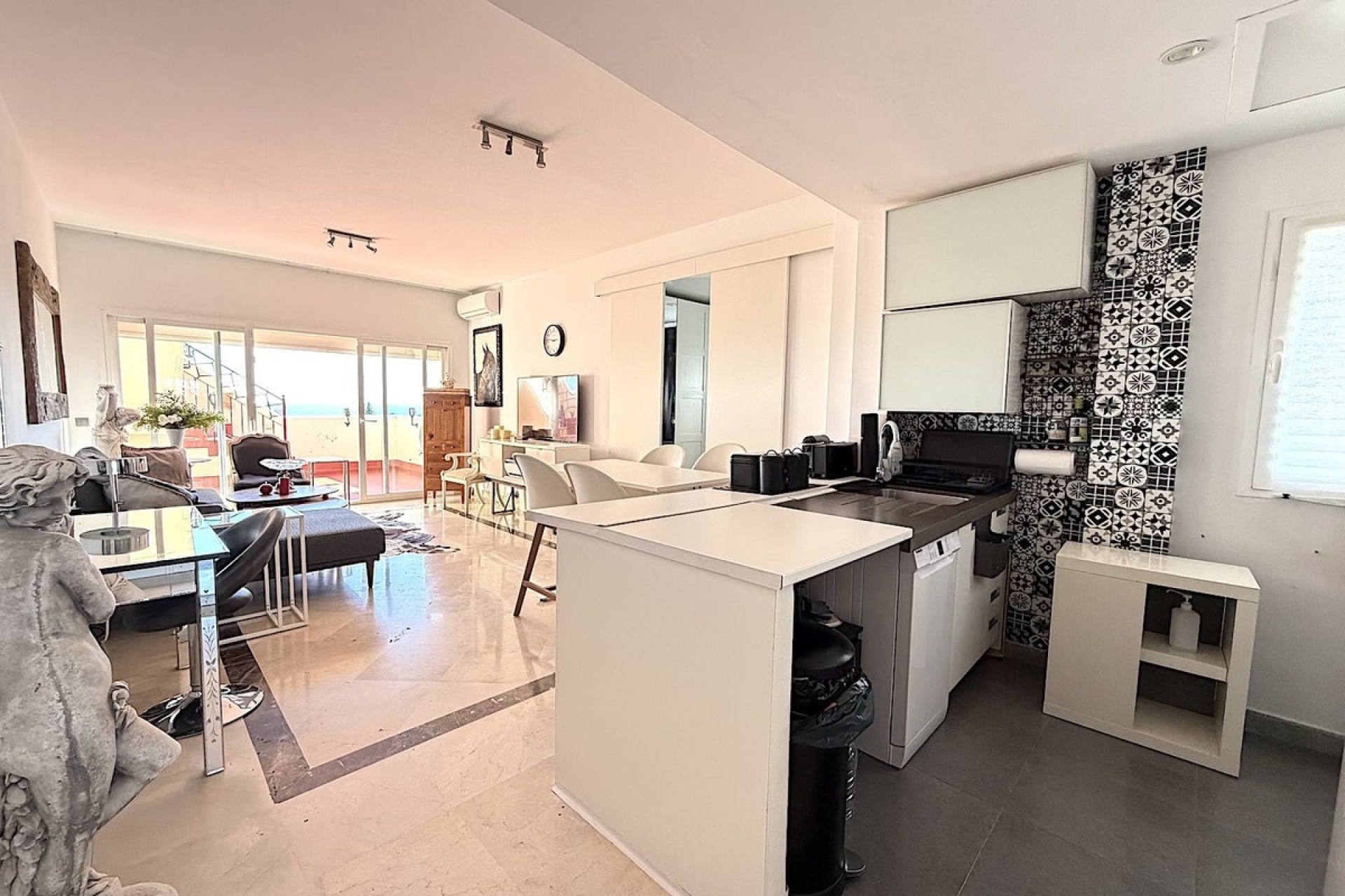 Resale - apartment - Estepona - Bel Air