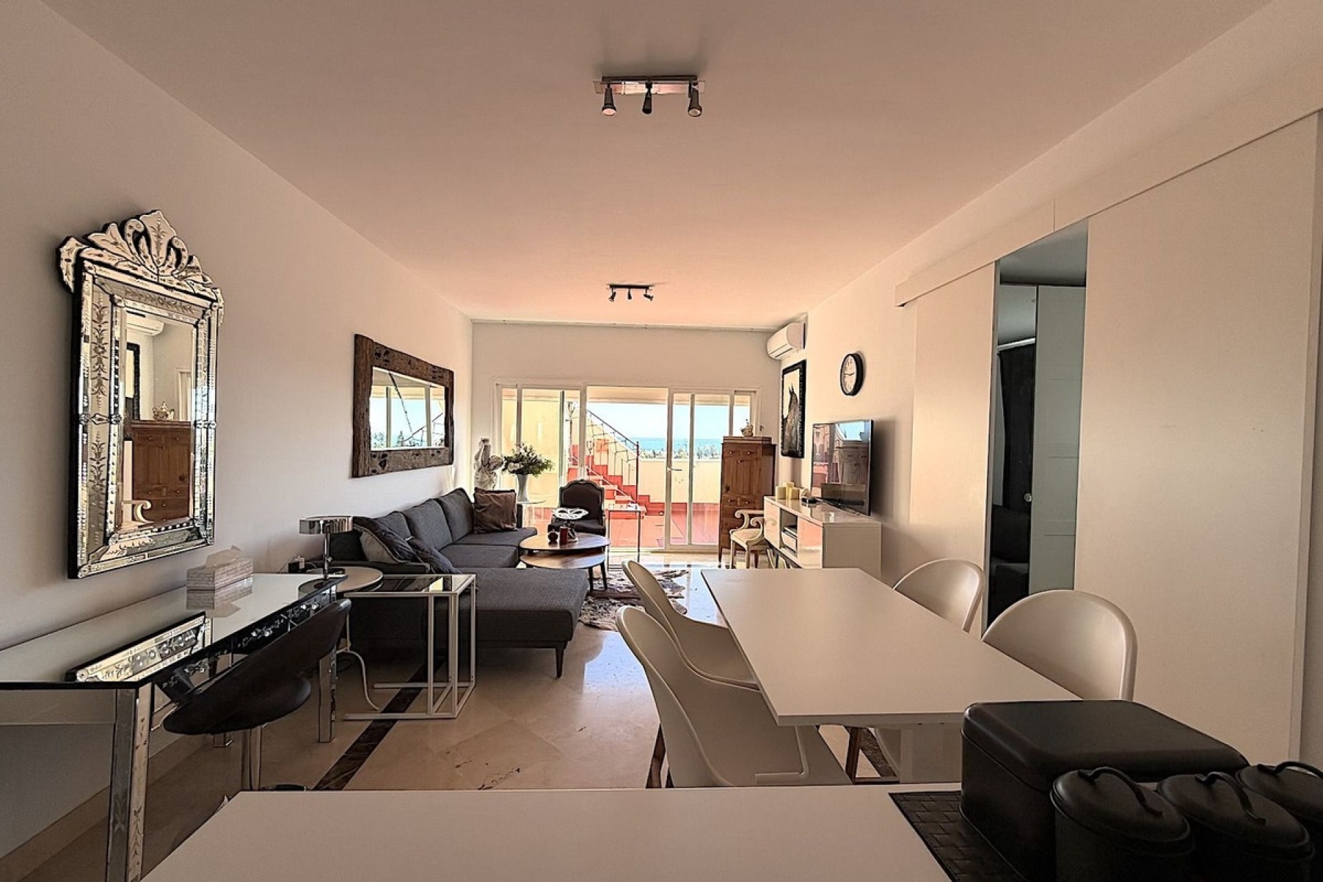 Resale - apartment - Estepona - Bel Air