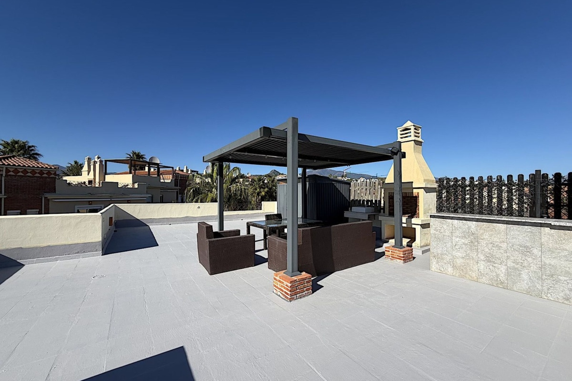 Resale - apartment - Estepona - Bel Air